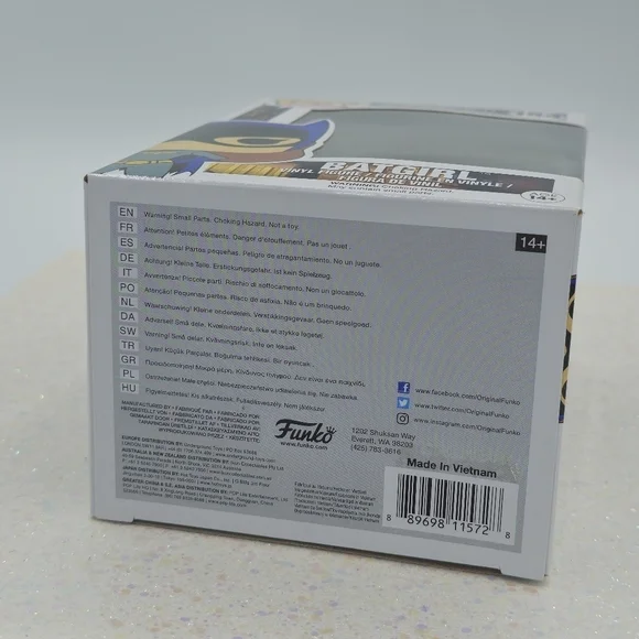 Funko POP! Batman The Animated Series Batgirl #154 Vinyl Figure - Picture 6 of 7